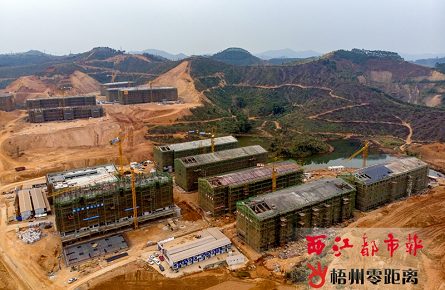 梧州醫(yī)學(xué)高等?？茖W(xué)校部分主體建筑封頂
