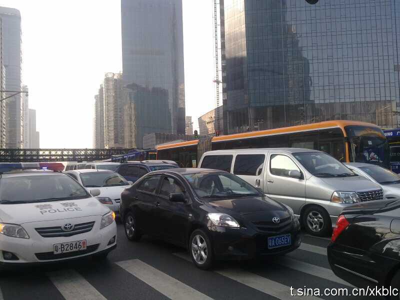 北京不讓賣(mài)車(chē)了,有沒(méi)人歡迎經(jīng)銷(xiāo)商轉(zhuǎn)戰(zhàn)廣州? 北京不讓賣(mài)車(chē)了,有沒(méi)人歡迎經(jīng)銷(xiāo)商轉(zhuǎn)戰(zhàn)廣州?